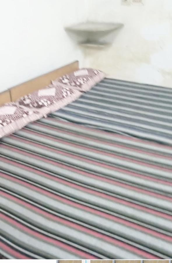 ורנאסי Gandhi Ganaga Guest House מראה חיצוני תמונה
